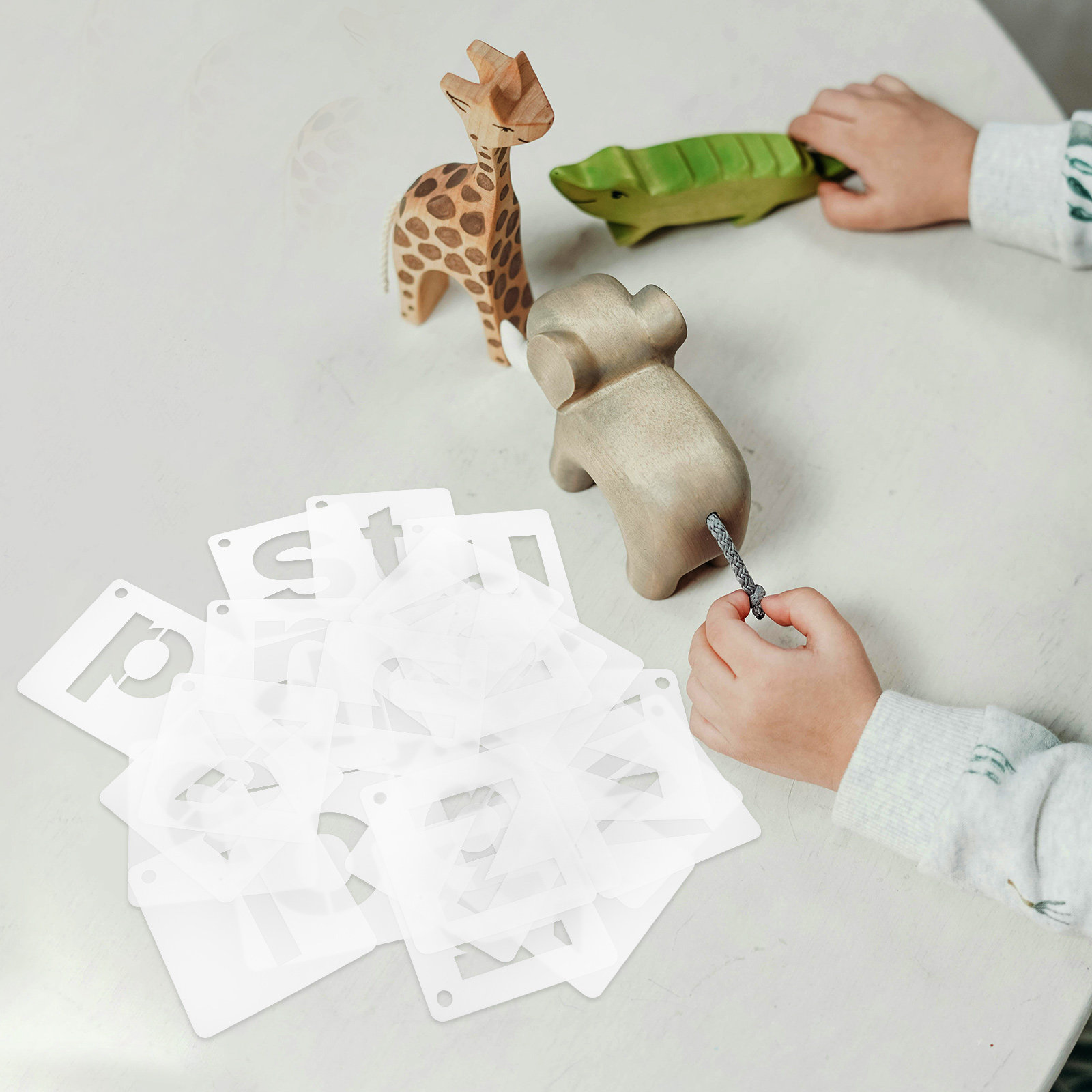 1Set Stencil Alfabet A-Z yang  - Art Craft Letter A ulasan dan harga